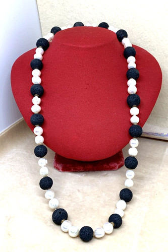 Collana con sfere - con, di